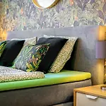 Oasis At Charles Square Apartment