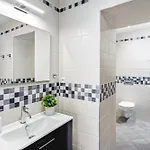 Oasis At Charles Square Apartment *
