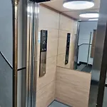 Apartment Oasis At Charles Square Prague